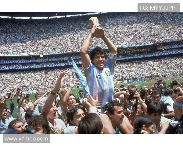 阿奎罗与爱妻大婚甜蜜合影曝光见证足球传奇的新篇章